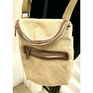 CargoIT stonewashed canvas crossbody bag with genuine leather trim